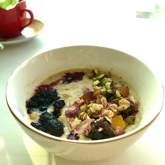 Rose & Pistachio Almond flour Superfood Porridge Instant Breakfast Mix (Jar (200g))